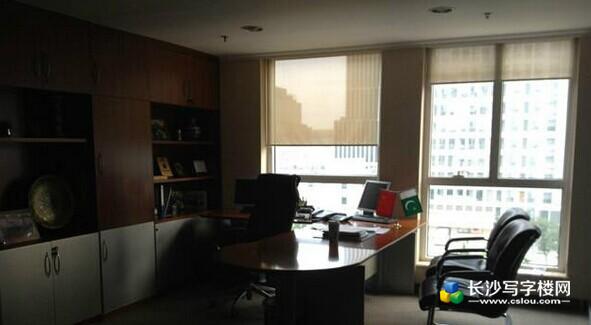 芙蓉广场 明城国际 200平精装写字楼带全套办公家具！
