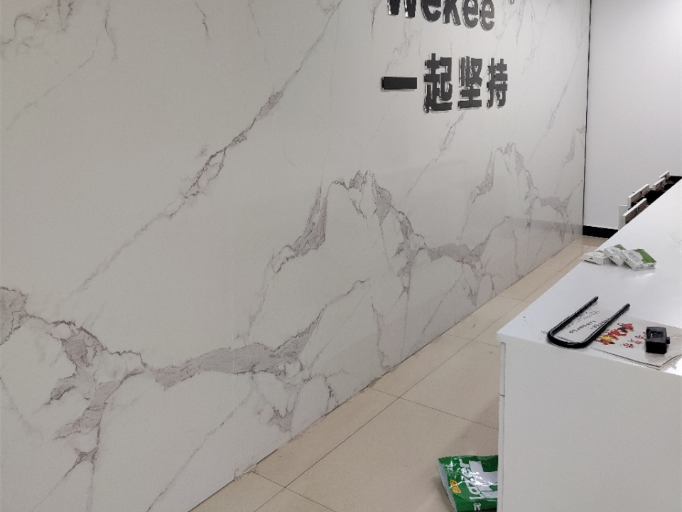 创谷文化产业园 简装带家具 电梯口好户型 2+1格局 354.6平
